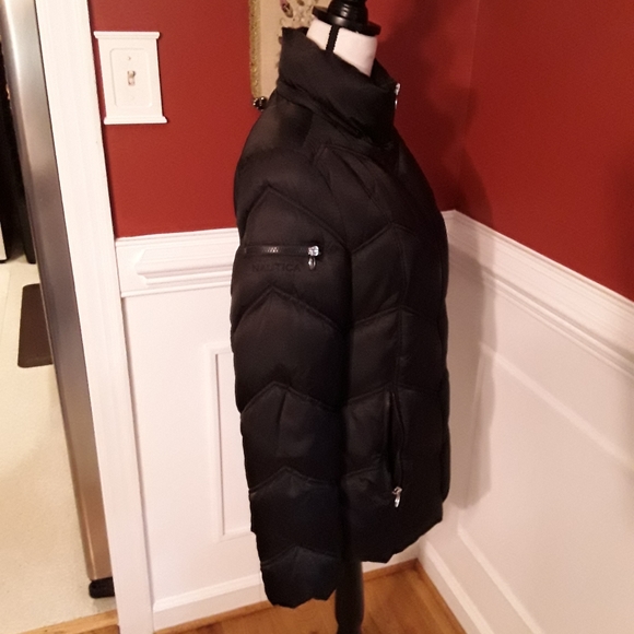 Classic Nautica Woman's Coat - Picture 3 of 4